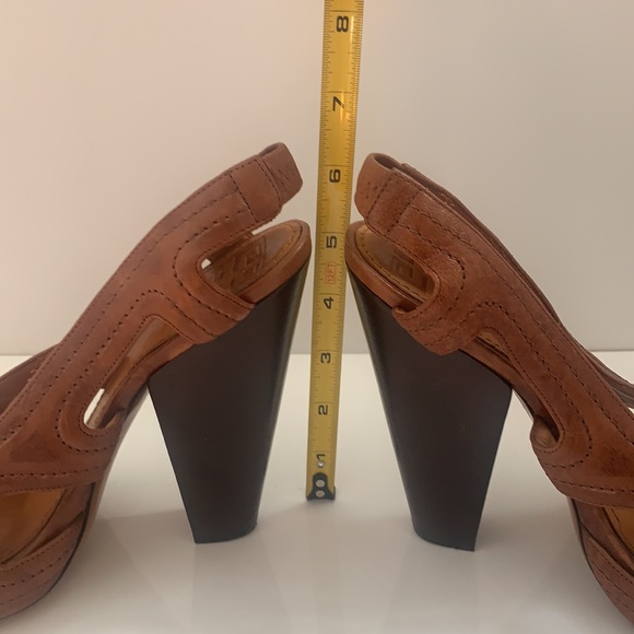 GIVENCHY leather peep toe boho high heels - Picture 6 of 12